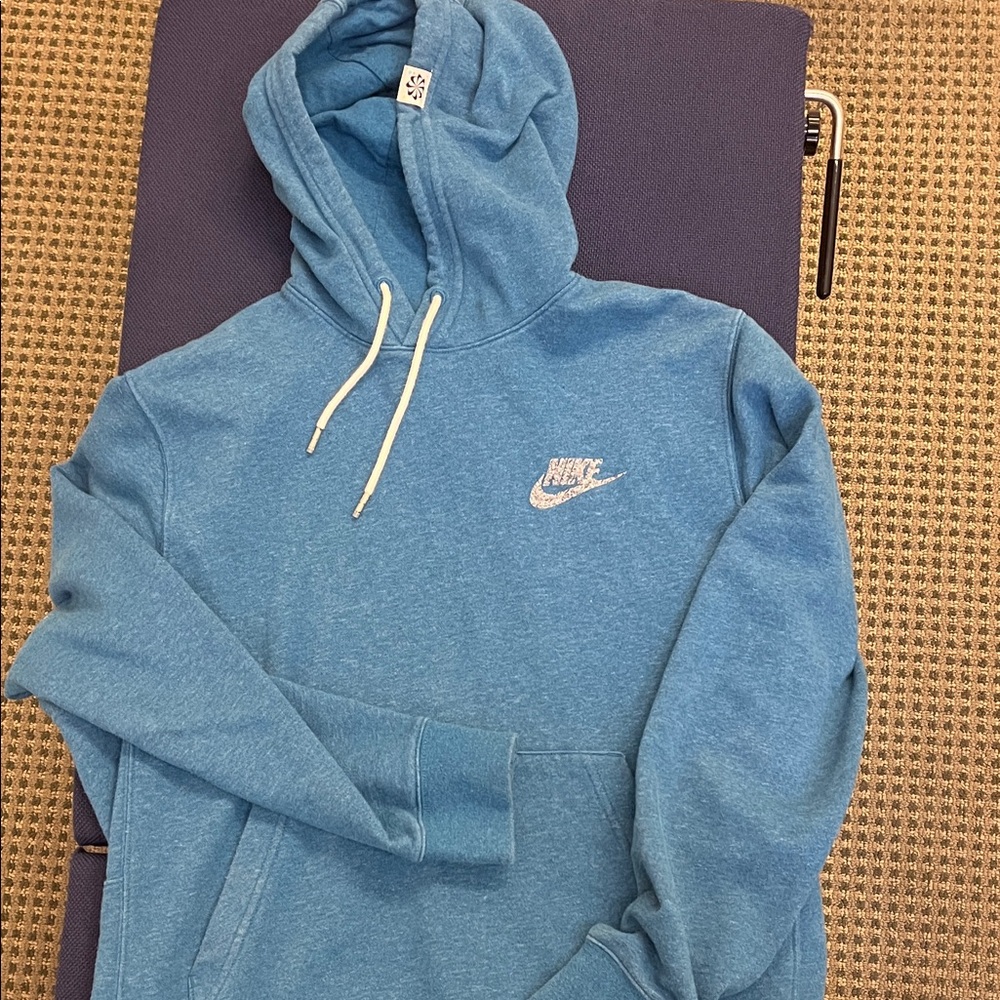 Nike Men's Sweater